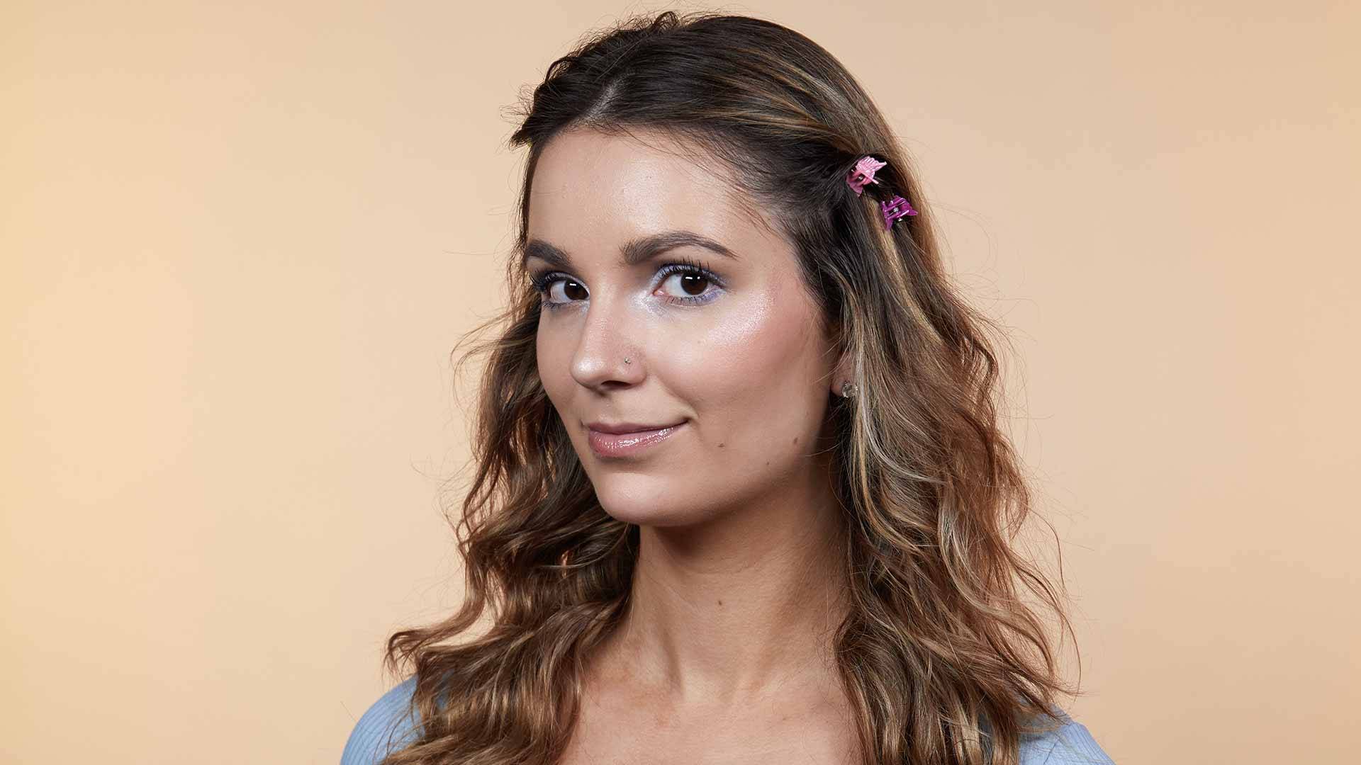 Are butterfly clips back?